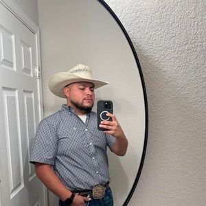 Meet your Posher, Bryan